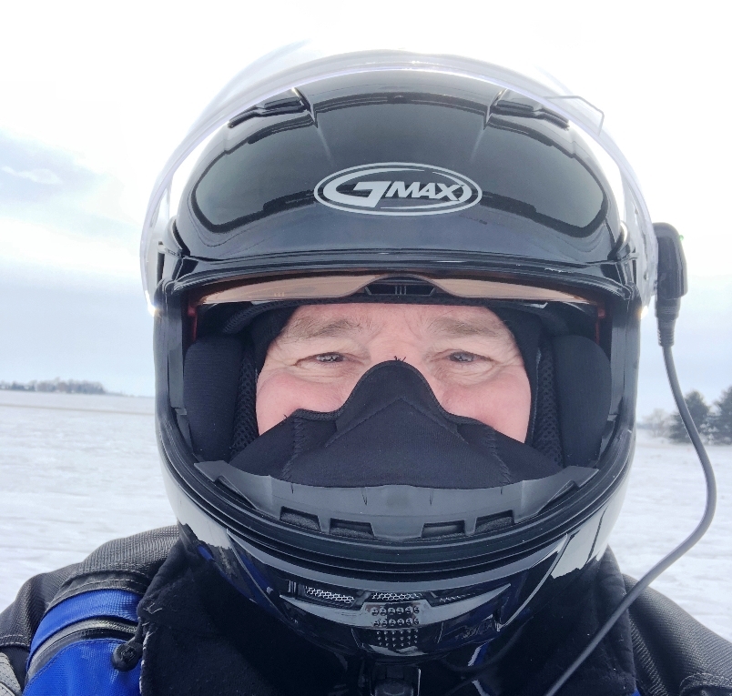 GMax MD-01S snowmobile helmet