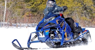 2022 Yamaha Sidewinder L-TX GT snowmobile