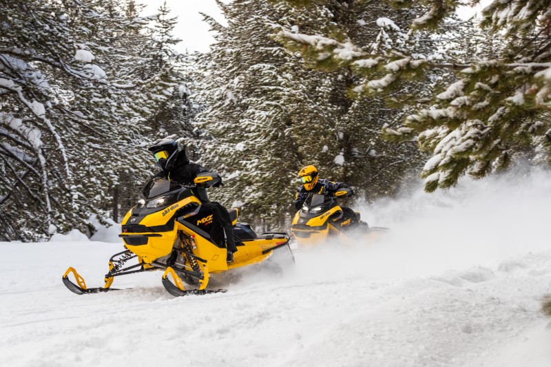 Test Ride 2024 SkiDoo MXZ XRS With 850 Turbo R SnowGoer