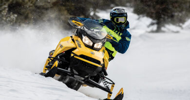 snowmobile handling