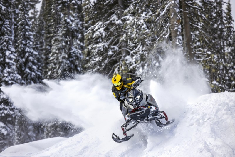 Ski-Doo MXZ XRS, Red Dot winner 2023