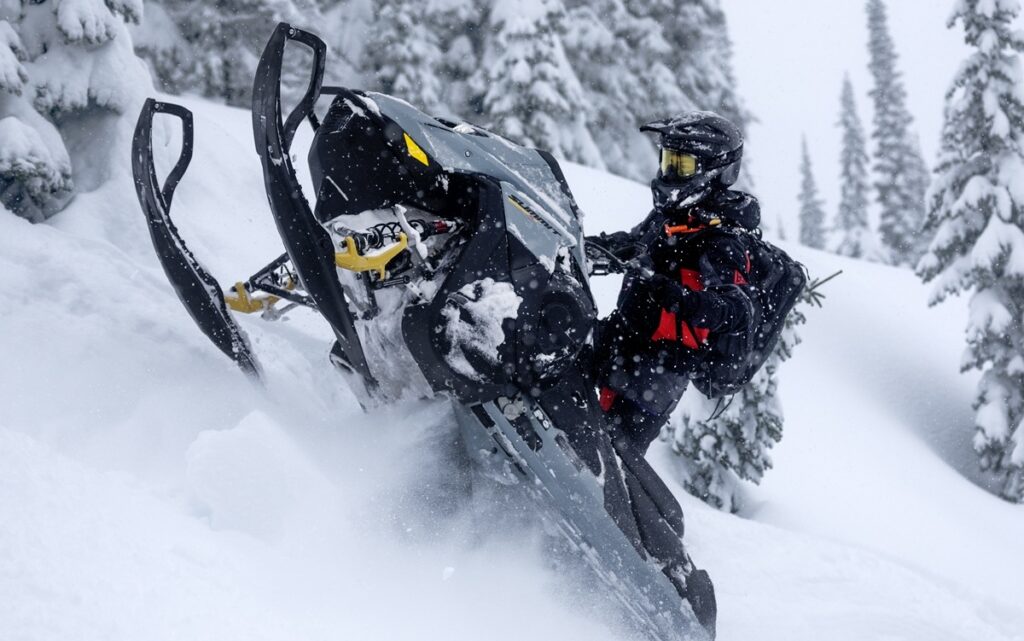 2027 Ski-Doo Summit Lineup
