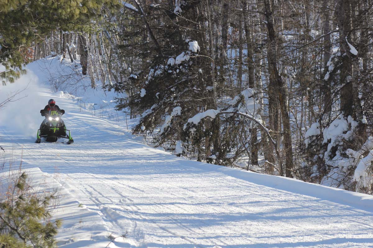 2026 Snowmobile Vacation Guide 2026 Snowmobile Vacation Guide